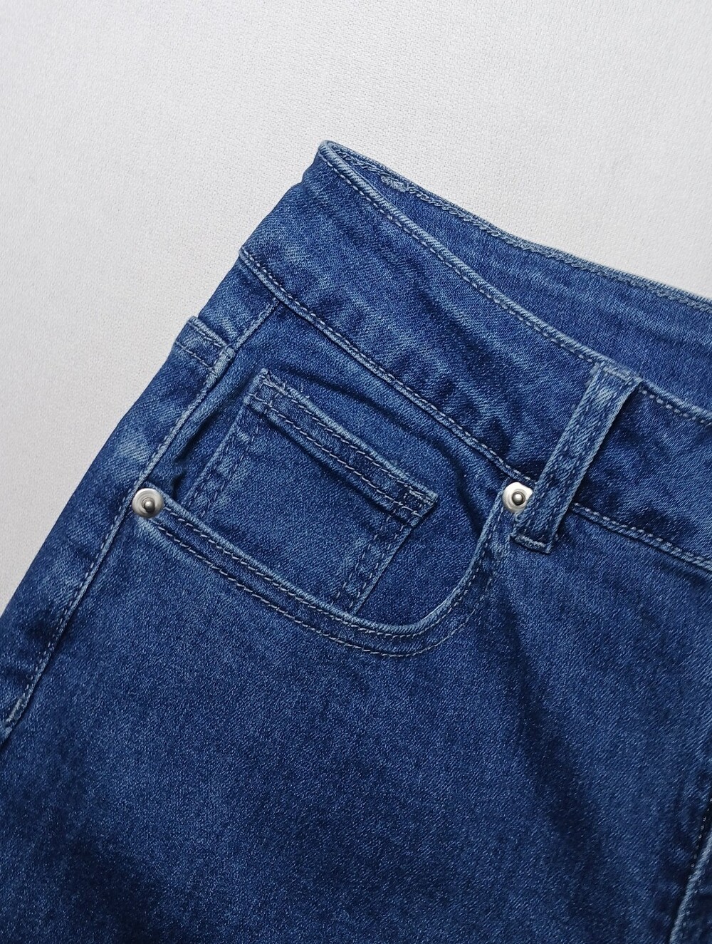 Ettelo Womens High Waist Wide Leg Jeans Size 6 Dark Blue Denim 27X29.5 NWT - Picture 2 of 13